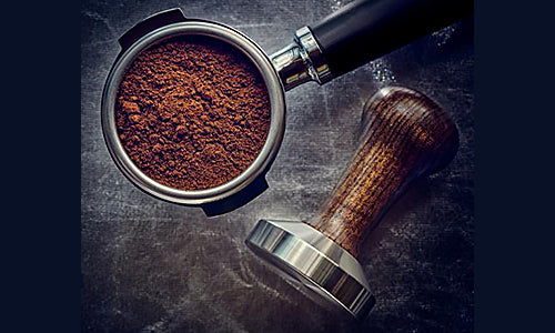 How To Tamp Coffee Grounds Correctly